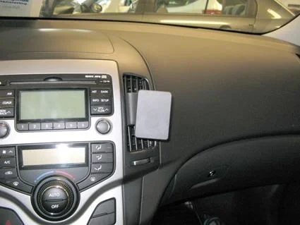 Fynd Brodit monteringsbygel för telefon eller navigation - Angled mount