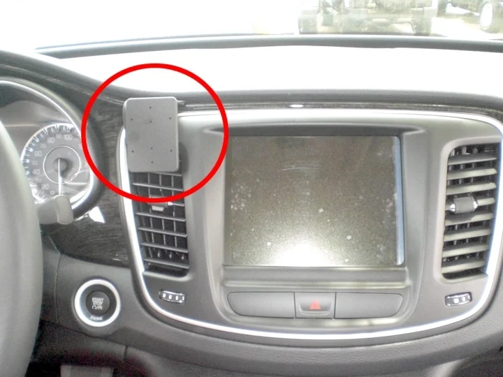 Brodit ProClip, Chrysler 200 15-17 Begränsat antal