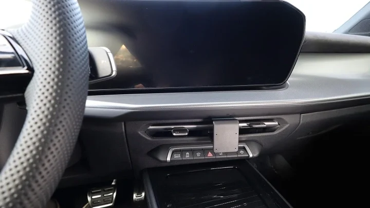Fri frakt Brodit ProClip, Audi Q3 26